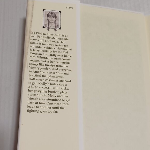 Vintage 1989 Pleasant Company Meet Molly Hardcover Book - Picture 6 of 7